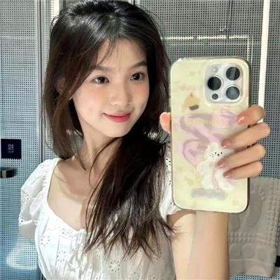 绿杨移作两家春